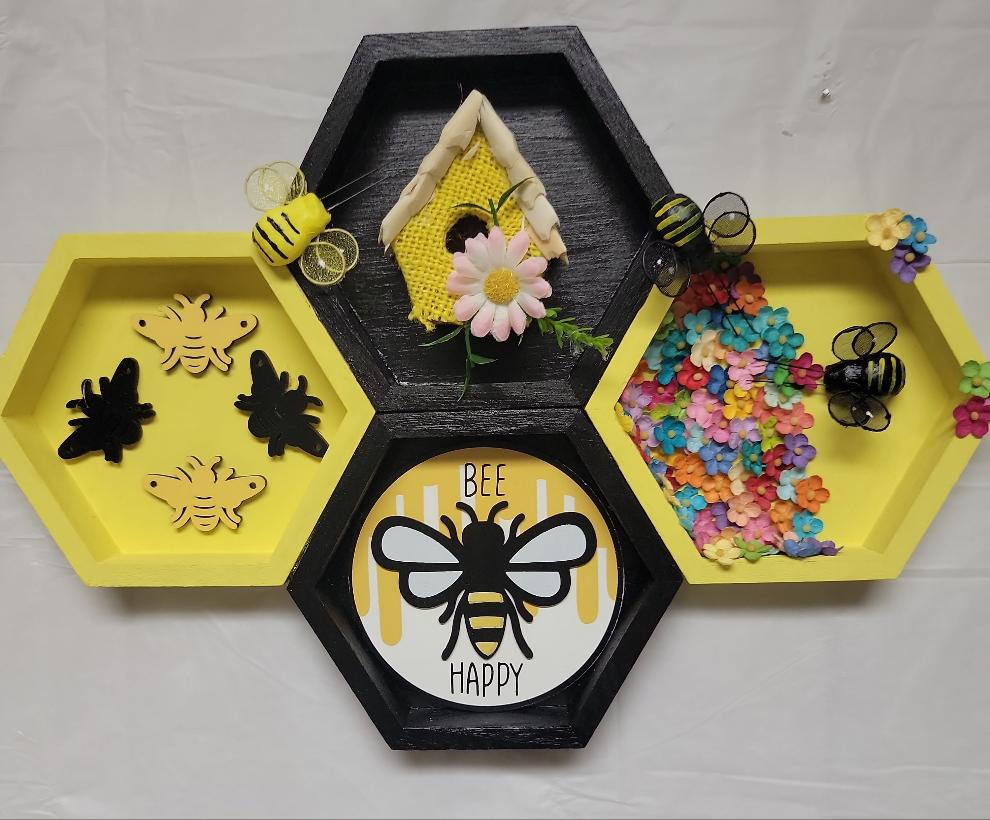 Bee's Wall Decor