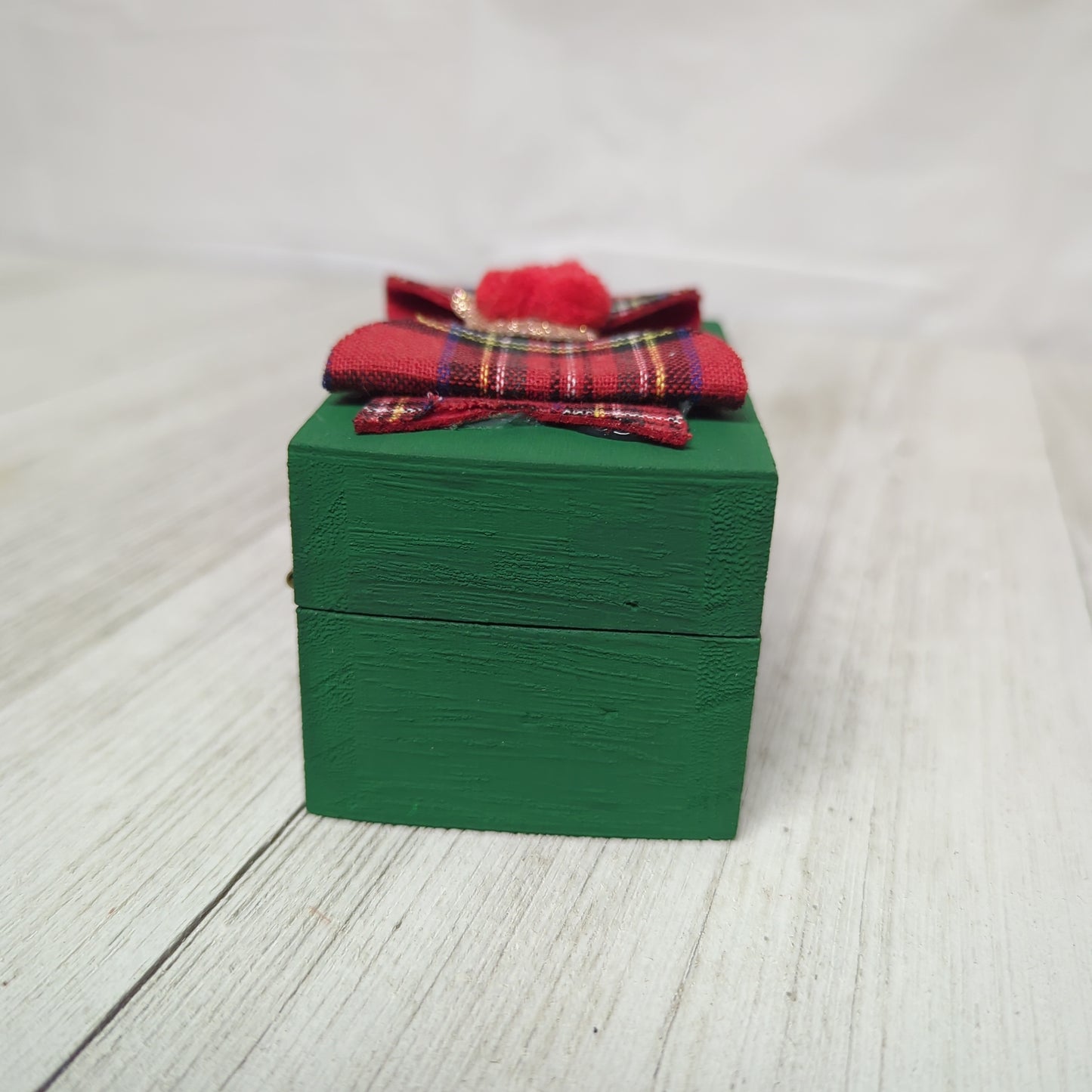 A Miniature Christmas Trunk