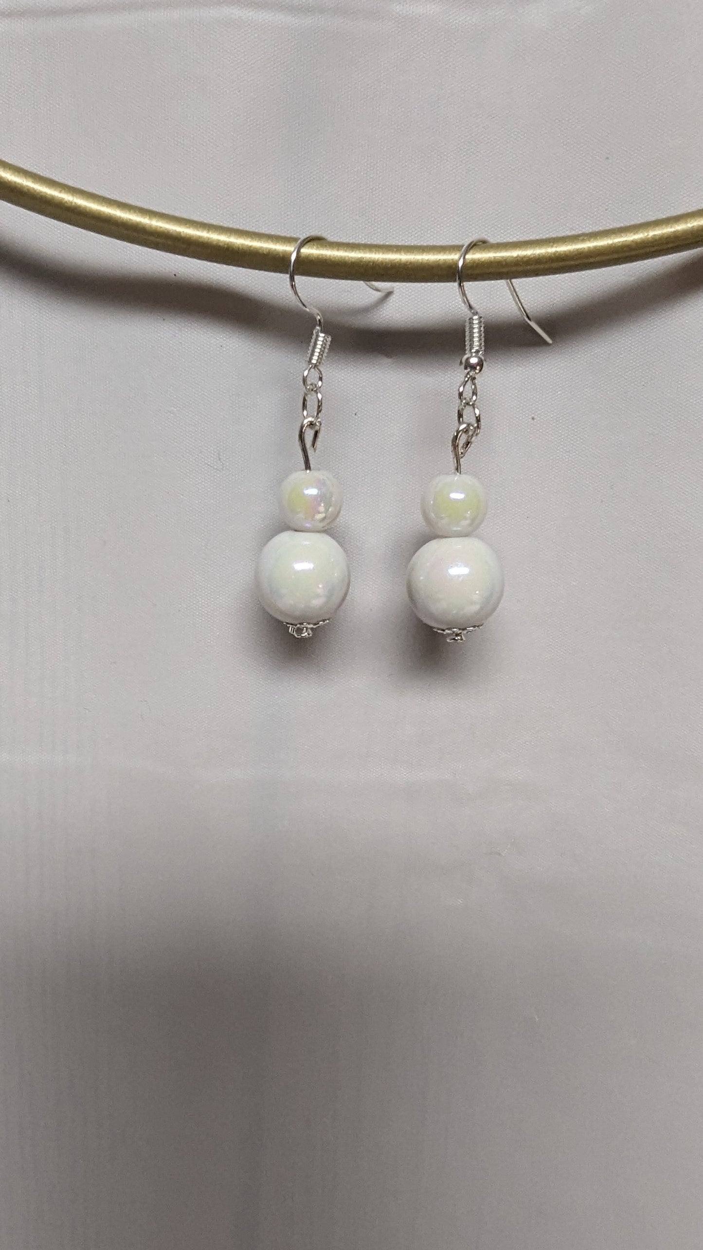 Pearl like earrings